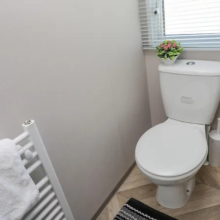 Jean's Place * Ganton