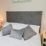 Jean's Place Semesterbostad